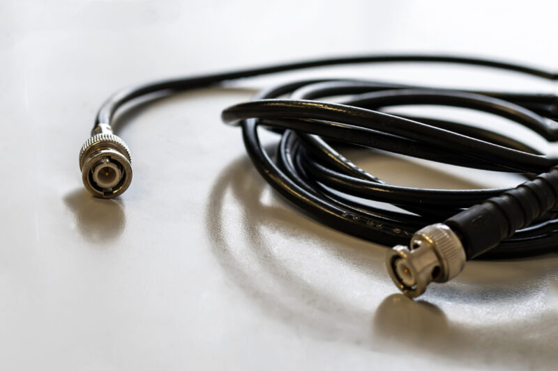 アンテナ線など同軸ケーブルの耐用年数は何年？交換・処分を考える上でのポイントも