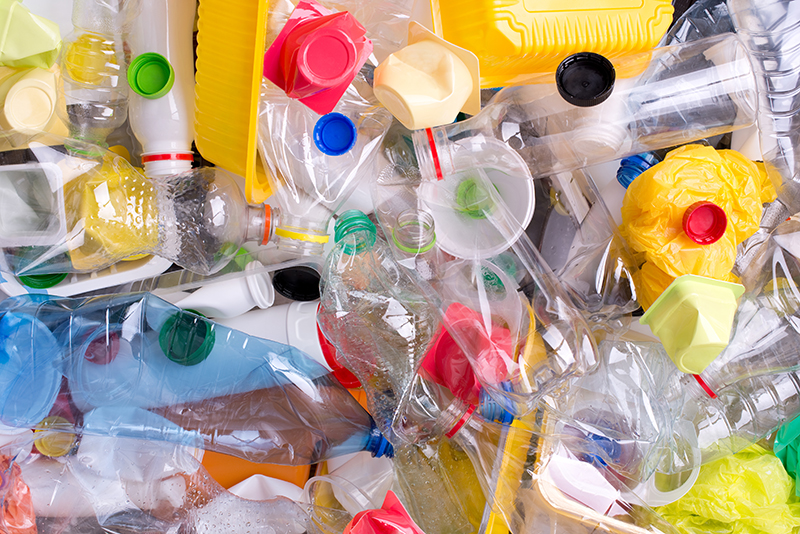 廃プラスチックの処分・リサイクルの方法は？種類別の注意点も徹底解説
